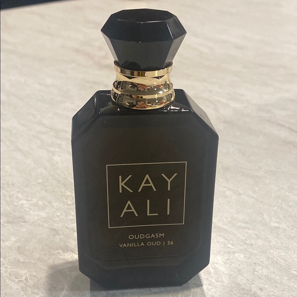 Kay Ali vanilla OuD Eau Perfume